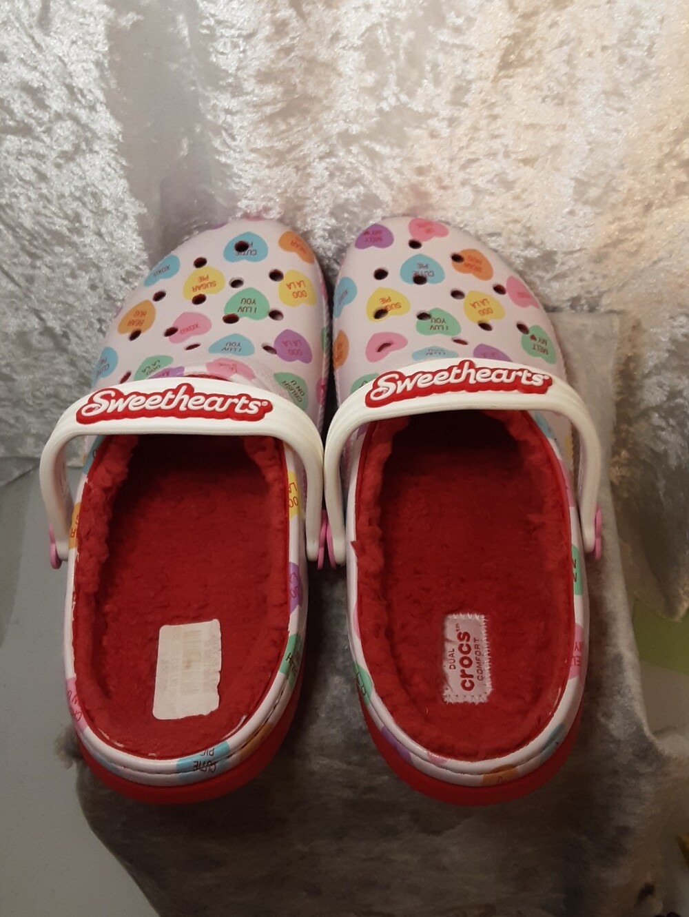 CROCS Lined Sweethearts Colab Limited Edition - Picture 13 of 14